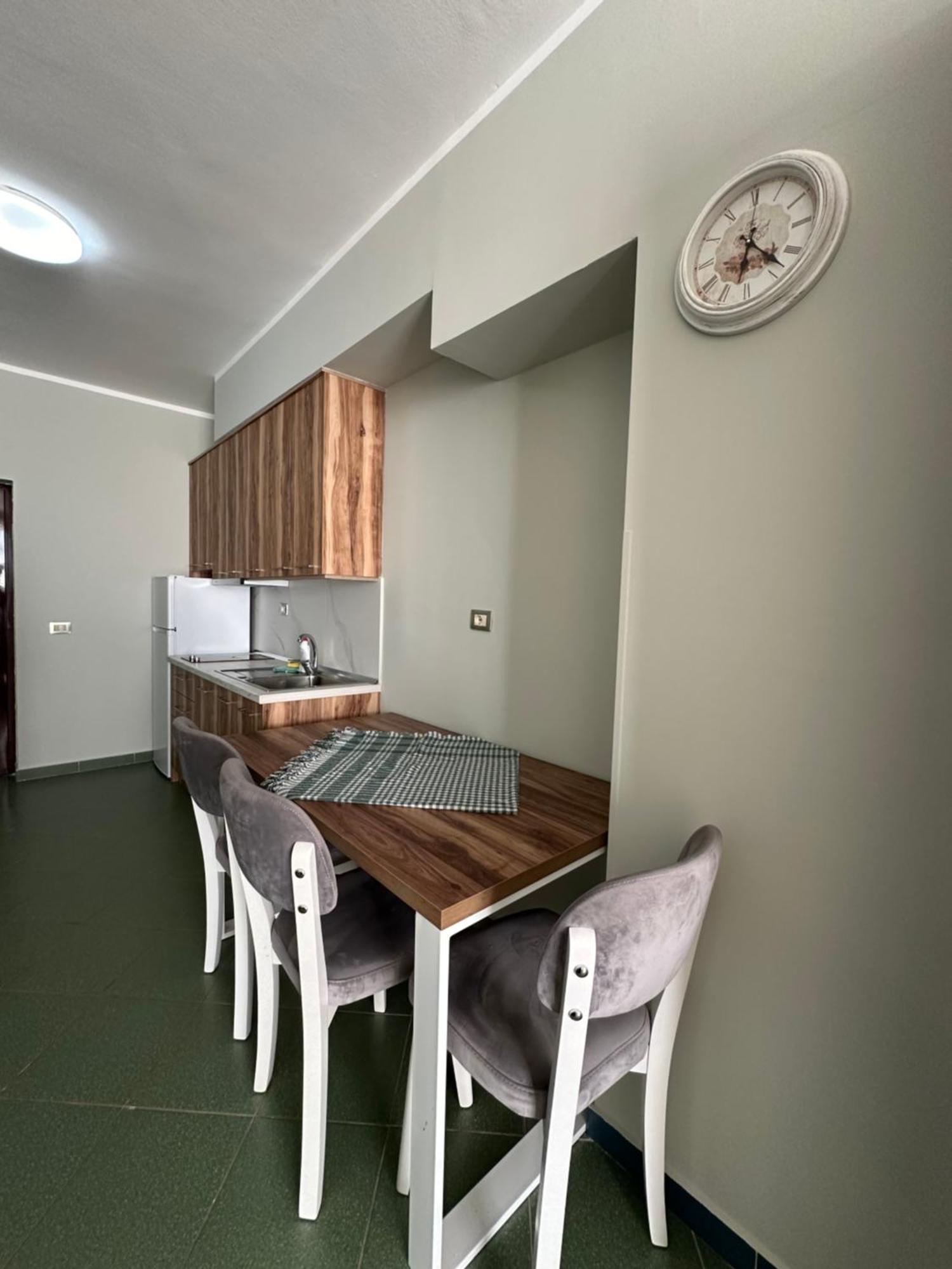 Eri Apartments 4 Shëngjin 외부 사진